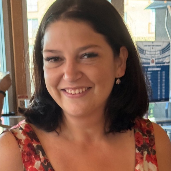 Meet your Posher, Aurora - Picture 1 of 1